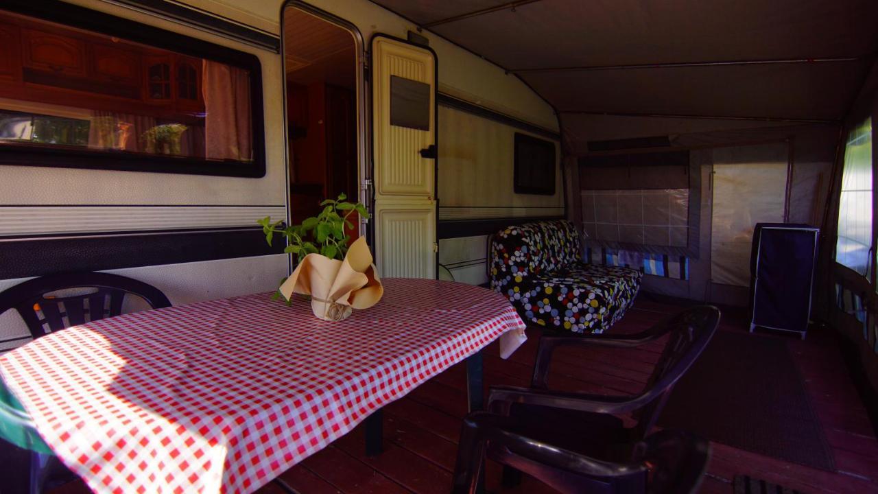 Отель Sonata Camp Ястарня Экстерьер фото
